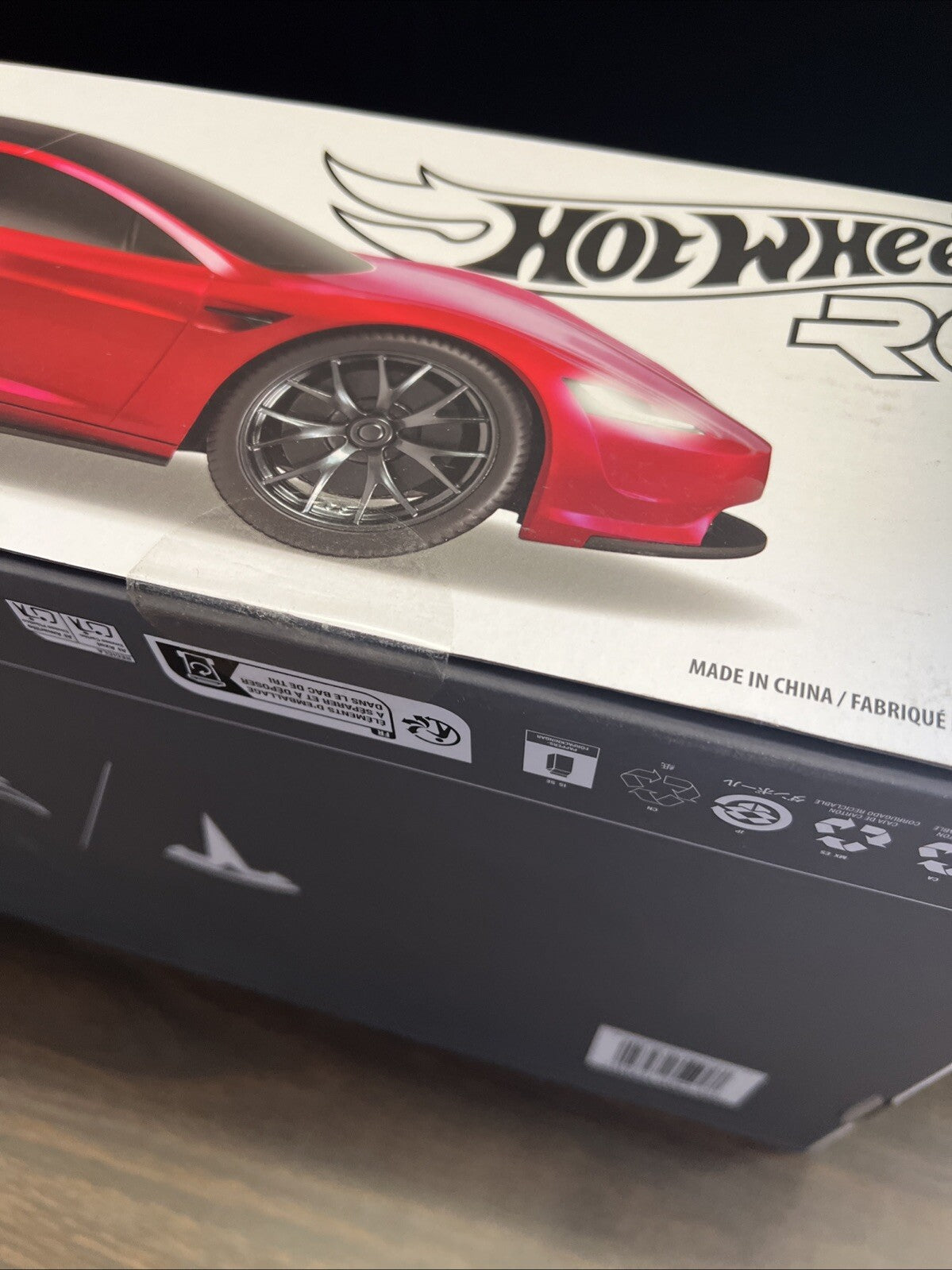 NEW Tesla Roadster Remote Control Hot Wheels RC Car 1:10 Scale RED