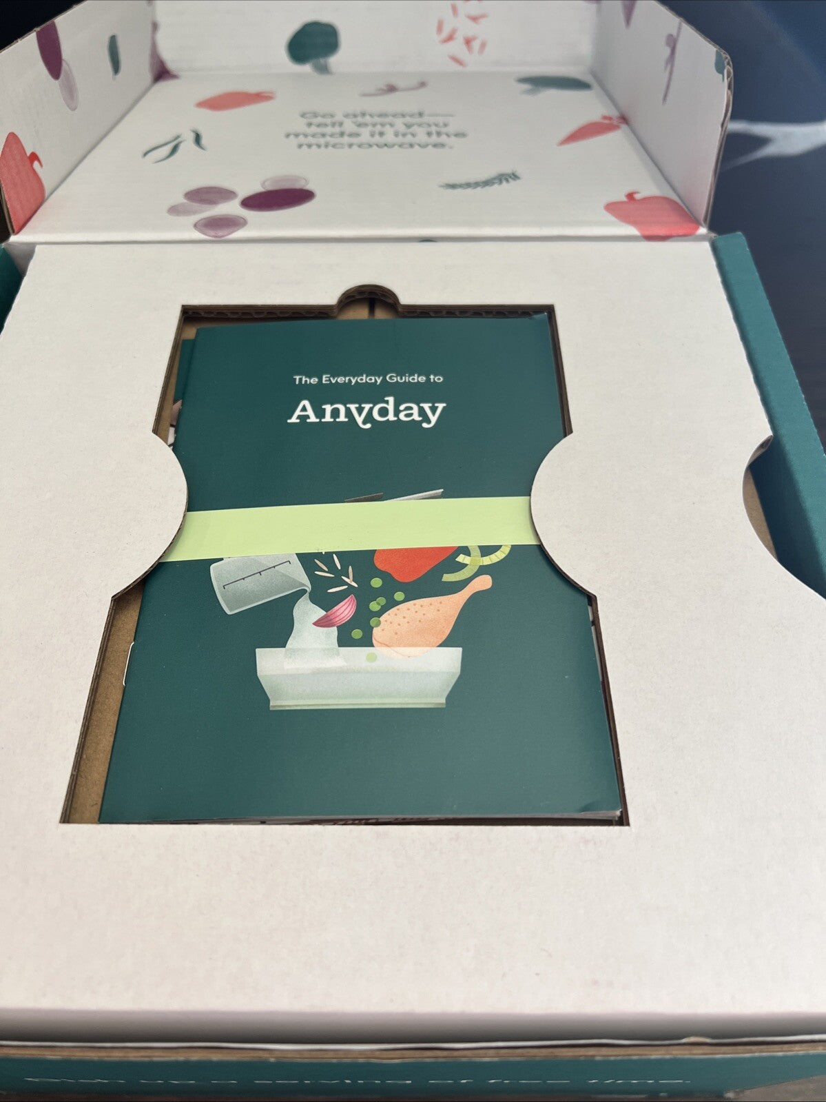 NEW Anyday 4-Piece Starter Set Medium Deep Dish & Lid Medium Shallow Dish & Lid