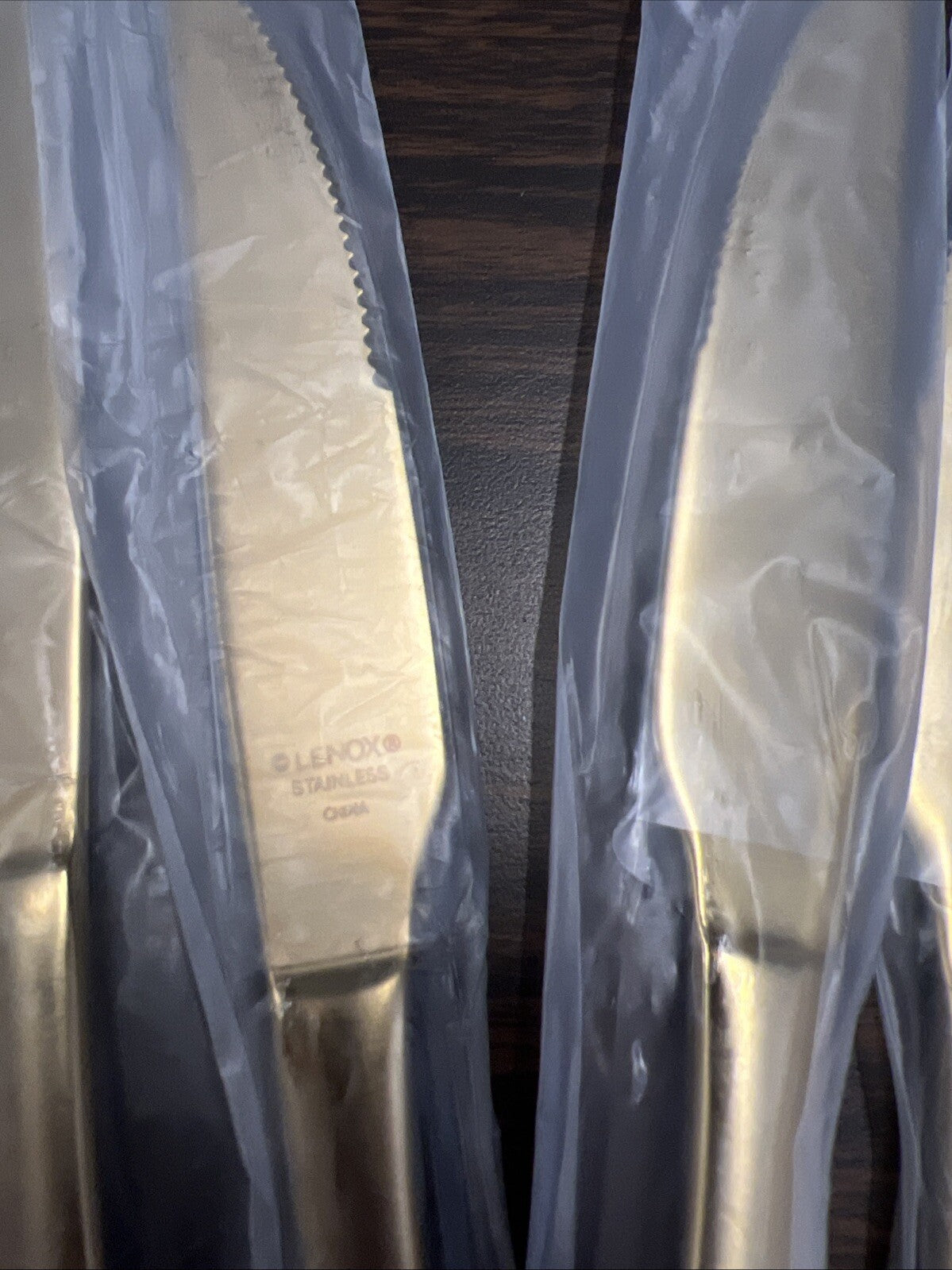 Set of 4x New 9.4in Gold Steak Knives, Archer by Lenox