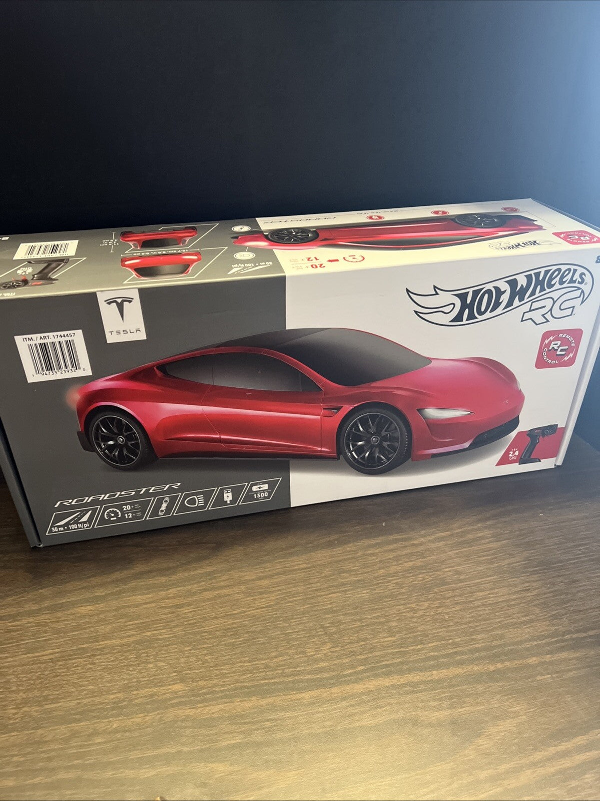 NEW Tesla Roadster Remote Control Hot Wheels RC Car 1:10 Scale RED