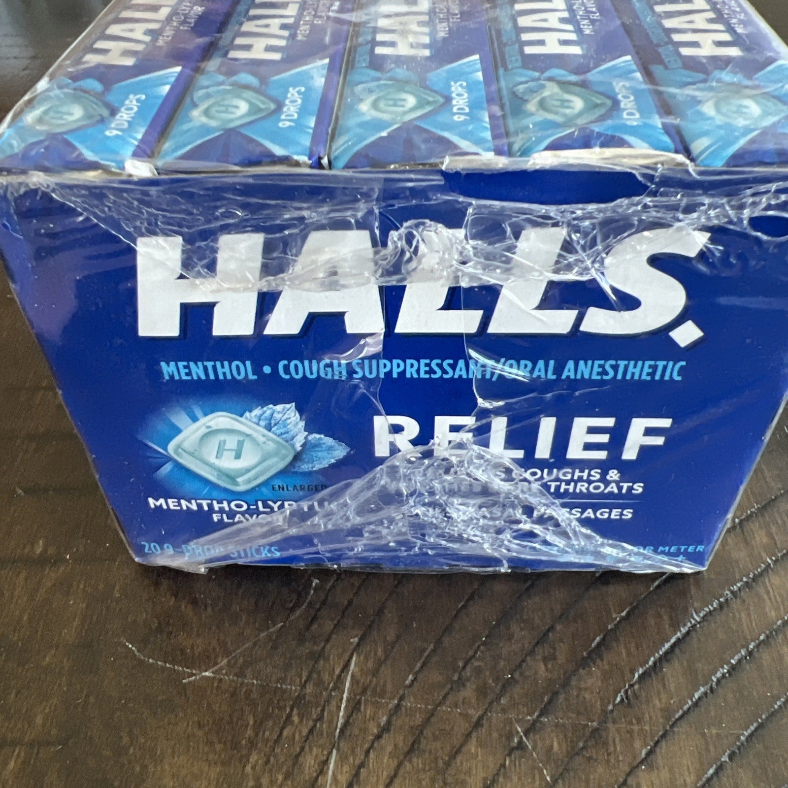 HALLS Relief Mentho-Lyptus Cough Drops 20 Packs of 9 Drops 180 Total Drops