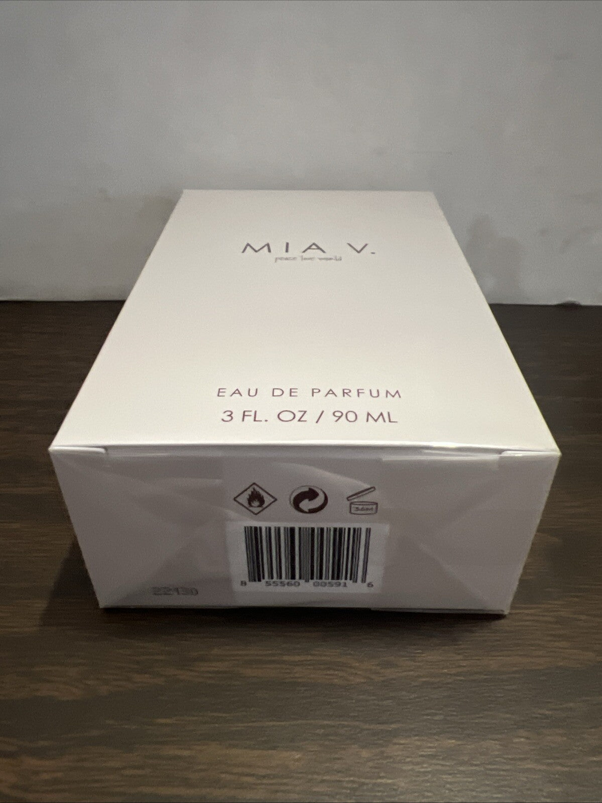 Mia V Peace Love World Eau de Parfum Spray 90ml Sealed NIB