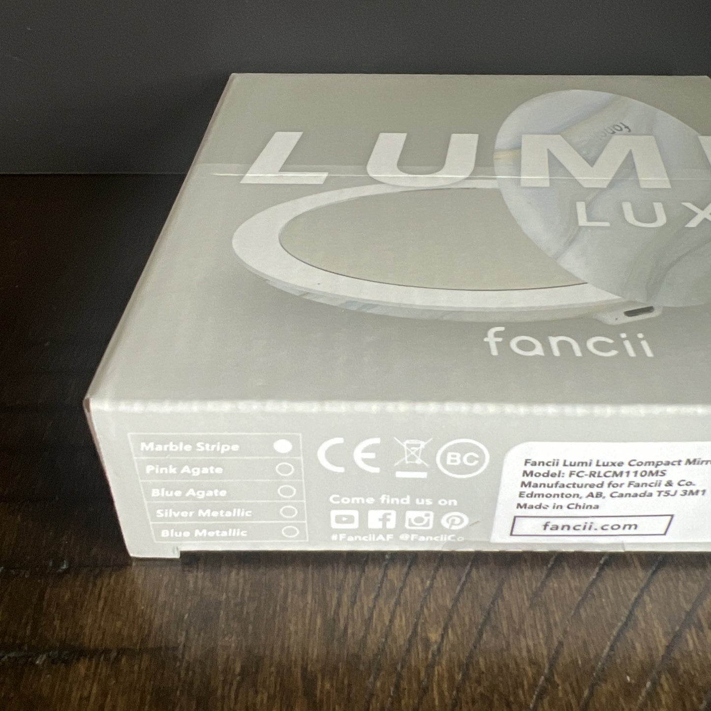 Fancii Lumi Luxe Compact LED Mirror With 10x/1x Magnification-Marble Stripe NIB