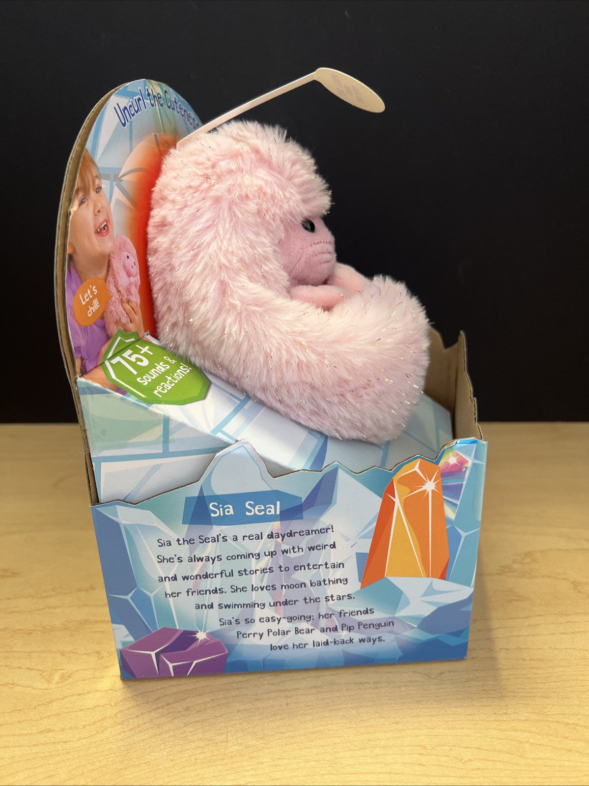 Curlimals Artic Glow Interactive, Animated, Talking, Giggling Toy Pet Sia Seal